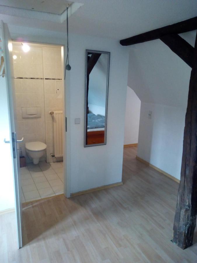 Kahla  Kleine Ferienwohnung Am Kahlaer Markt מראה חיצוני תמונה