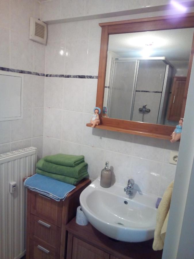 Kahla  Kleine Ferienwohnung Am Kahlaer Markt מראה חיצוני תמונה